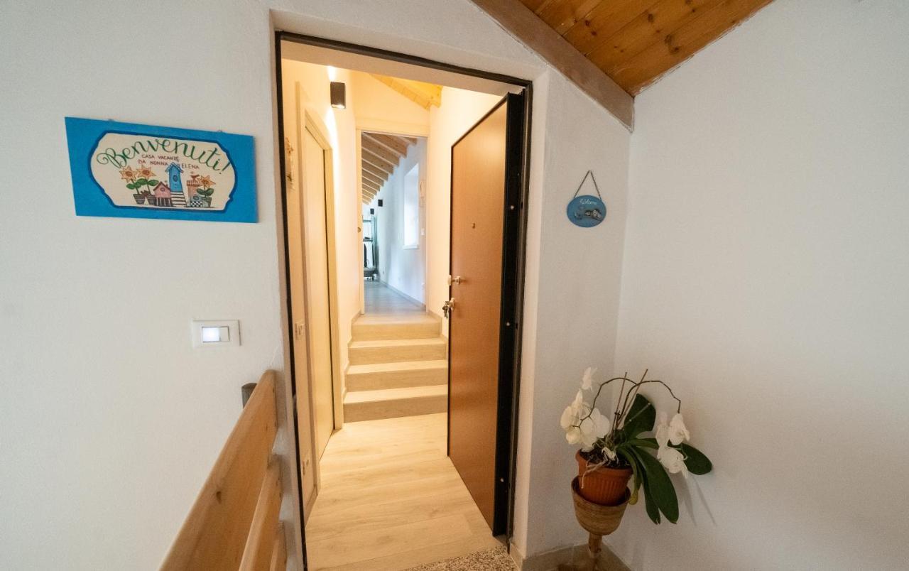 Casa Vacanza Da Nonna Elena Vattaro ภายนอก รูปภาพ