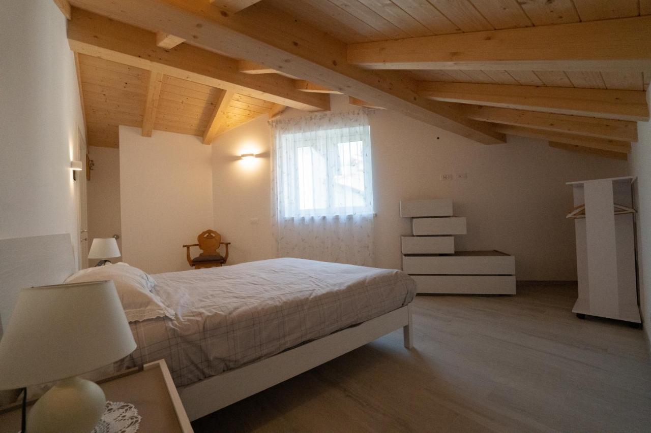 Casa Vacanza Da Nonna Elena Vattaro ภายนอก รูปภาพ